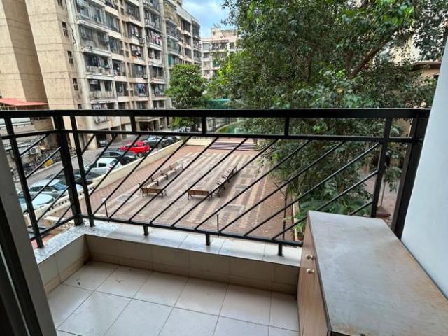2 BHK Apartment in Kandivali East for rent Mumbai. The reference number is 20455581