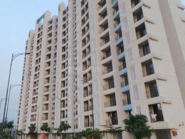 2 BHK Apartment in Kandivali East for rent Mumbai. The reference number is 20457849