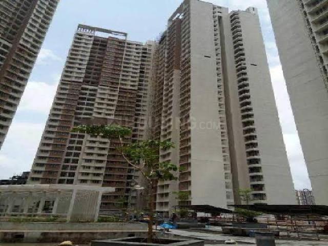 2 BHK Apartment in Kandivali East for rent Mumbai. The reference number is 20516187