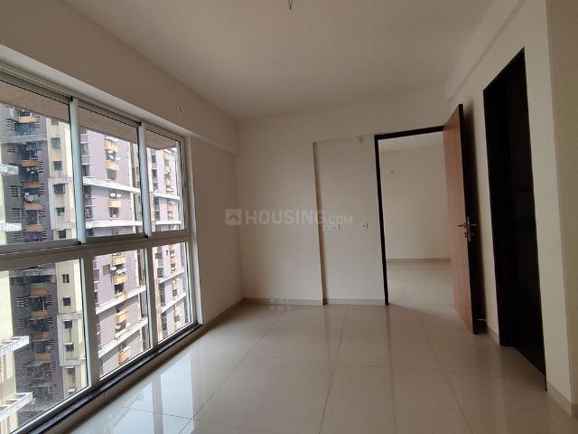 2 BHK Apartment in Kandivali East for rent Mumbai. The reference number is 20584259