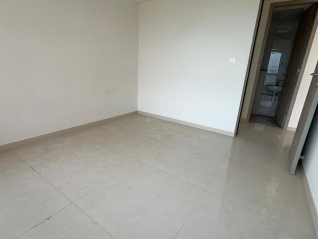 2 BHK Apartment in Kandivali East for rent Mumbai. The reference number is 20599190