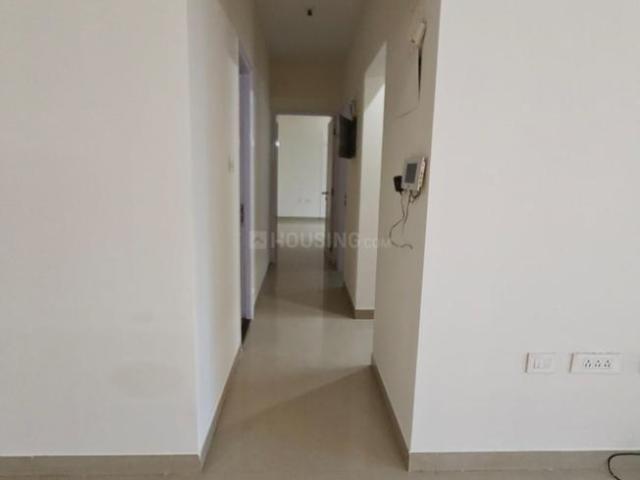 2 BHK Apartment in Kandivali East for rent Mumbai. The reference number is 20643058