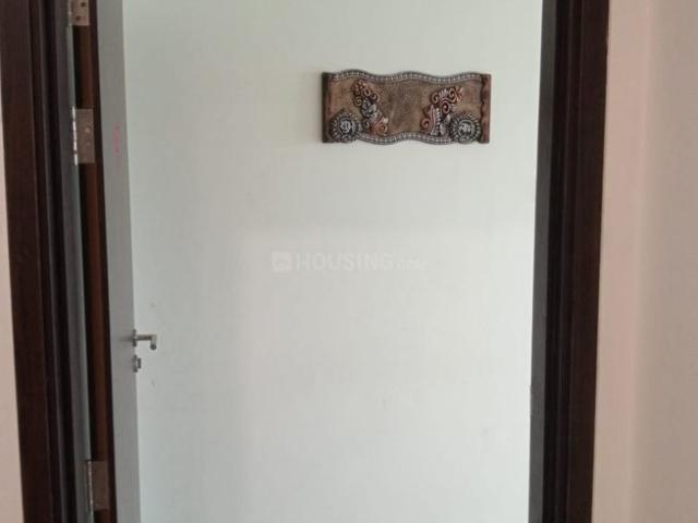 2 BHK Apartment in Kandivali East for rent Mumbai. The reference number is 20661345