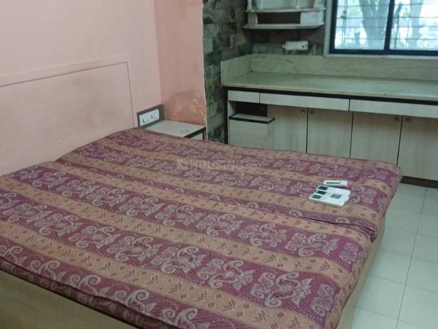 2 BHK Apartment in Kandivali East for rent Mumbai. The reference number is 20705374