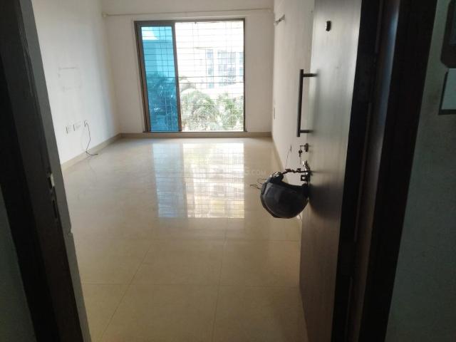 2 BHK Apartment in Kandivali East for rent Mumbai. The reference number is 20873034