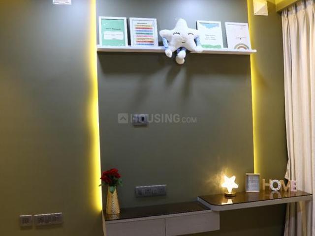 2 BHK Apartment in Kandivali East for rent Mumbai. The reference number is 20946588