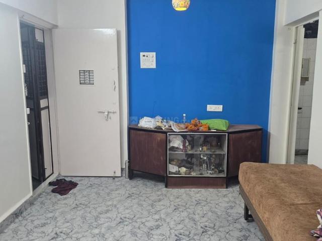 2 BHK Apartment in Kandivali East for rent Mumbai. The reference number is 20941190