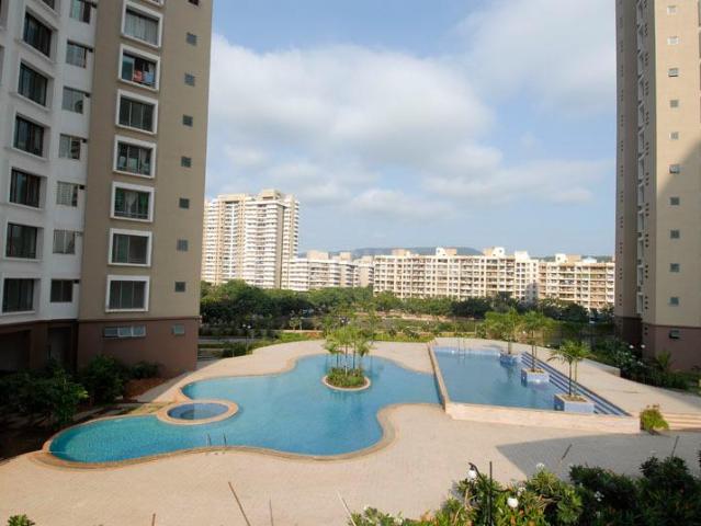 2 BHK Apartment in Kandivali East for rent Mumbai. The reference number is 20972868
