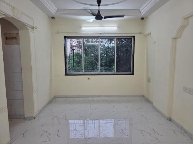 2 BHK Apartment in Kandivali East for rent Mumbai. The reference number is 20986533
