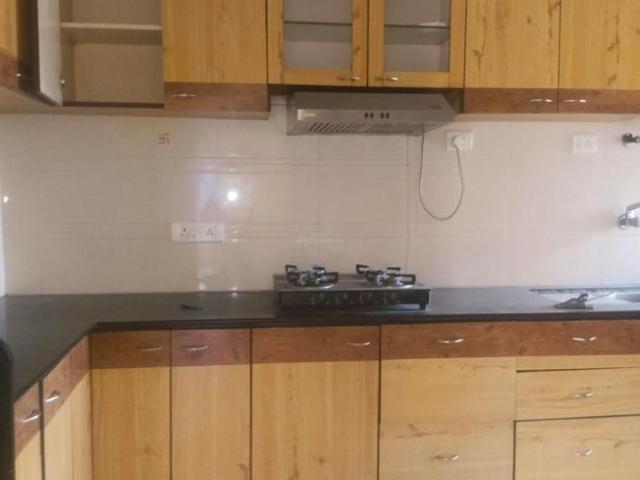 2 BHK Apartment in Kandivali East for rent Mumbai. The reference number is 20986610