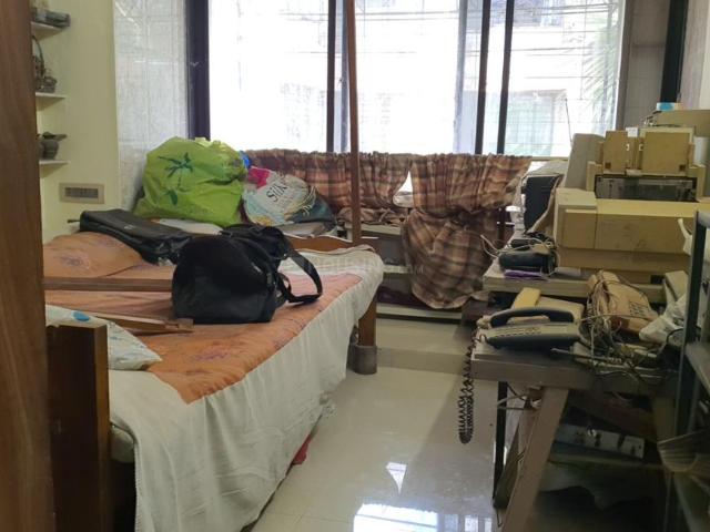 2 BHK Apartment in Kandivali East for rent Mumbai. The reference number is 21000184