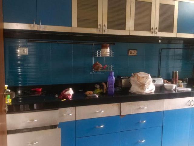 2 BHK Apartment in Kandivali East for rent Mumbai. The reference number is 21045457