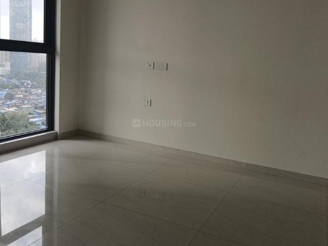 2 BHK Apartment in Kandivali East for rent Mumbai. The reference number is 21045878