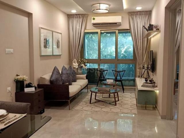 2 BHK Apartment in Kandivali East for resale Mumbai. The reference number is 9777149