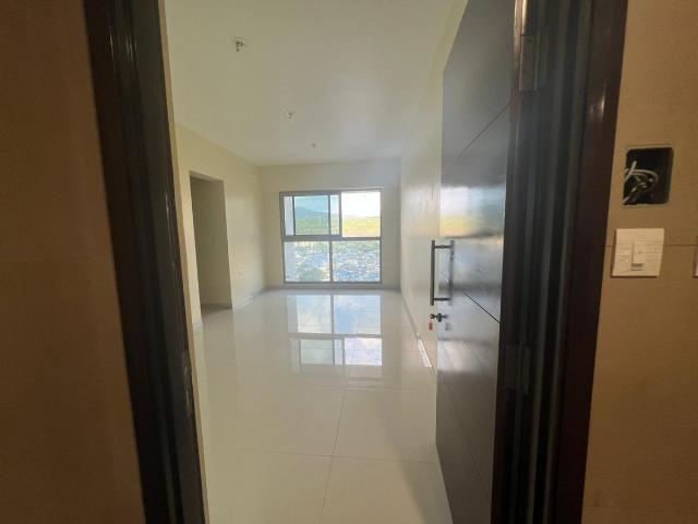 2 BHK Apartment in Kandivali East for resale Mumbai. The reference number is 11009895