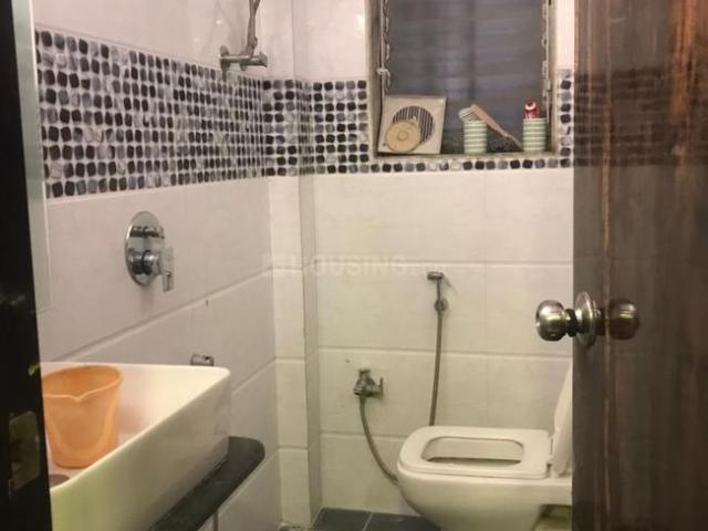 2 BHK Apartment in Kandivali East for resale Mumbai. The reference number is 14428536