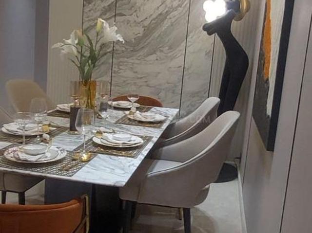 2 BHK Apartment in Kandivali East for resale Mumbai. The reference number is 14638249