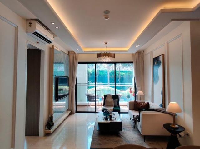 2 BHK Apartment in Kandivali East for resale Mumbai. The reference number is 15603319