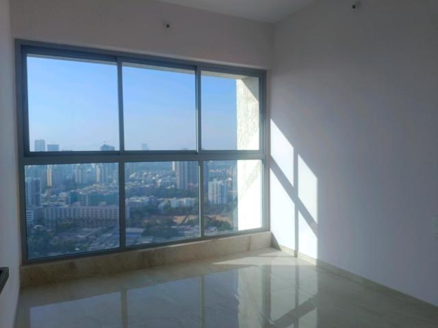 2 BHK Apartment in Kandivali East for resale Mumbai. The reference number is 17346555