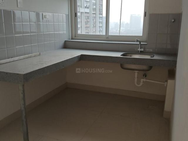 2 BHK Apartment in Kandivali East for resale Mumbai. The reference number is 18560603