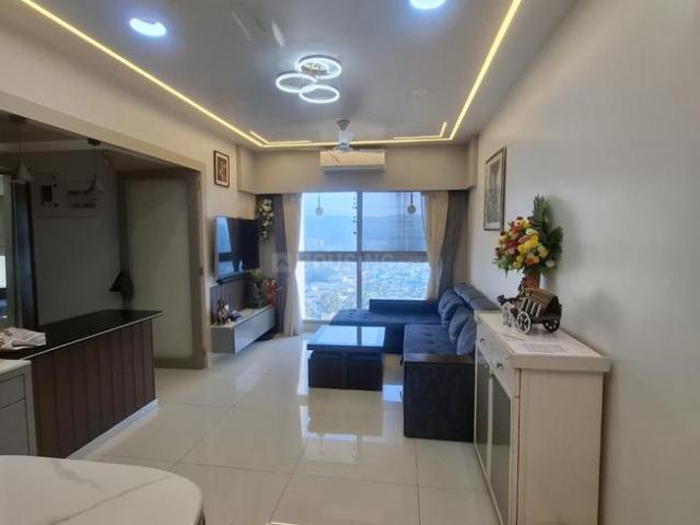 2 BHK Apartment in Kandivali East for resale Mumbai. The reference number is 18848304