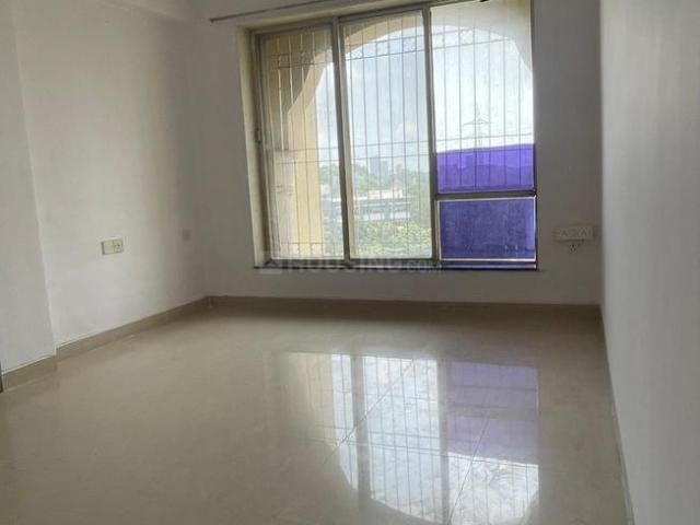 2 BHK Apartment in Kandivali East for resale Mumbai. The reference number is 19752322