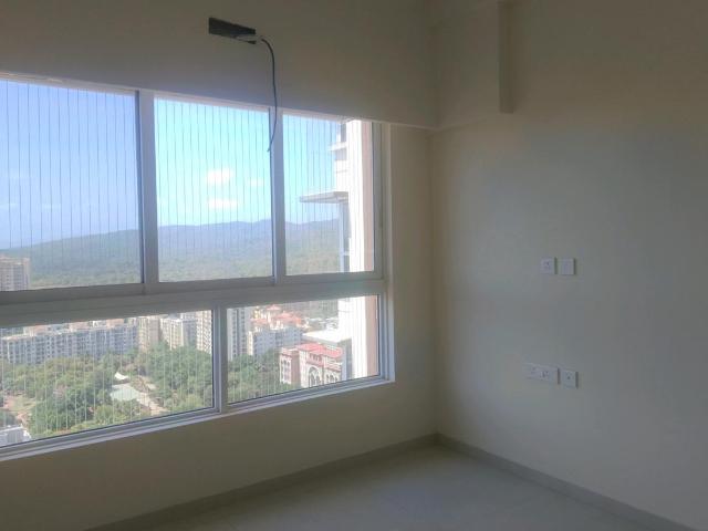 2 BHK Apartment in Kandivali East for resale Mumbai. The reference number is 19033730
