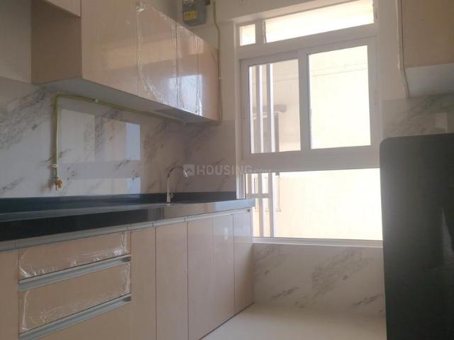 2 BHK Apartment in Kandivali East for resale Mumbai. The reference number is 19033780