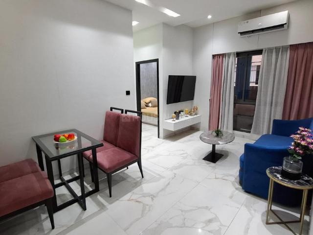 2 BHK Apartment in Kandivali East for resale Mumbai. The reference number is 19322219