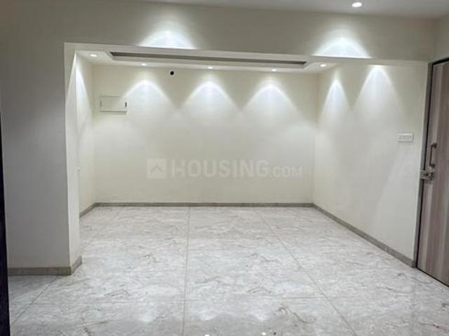 2 BHK Apartment in Kandivali East for resale Mumbai. The reference number is 19353739