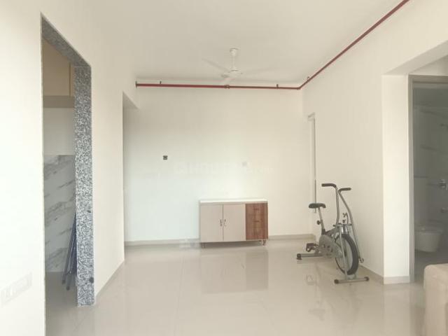 2 BHK Apartment in Kandivali East for resale Mumbai. The reference number is 20569023