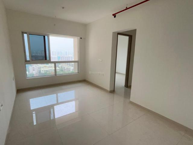 2 BHK Apartment in Kandivali East for resale Mumbai. The reference number is 20587766