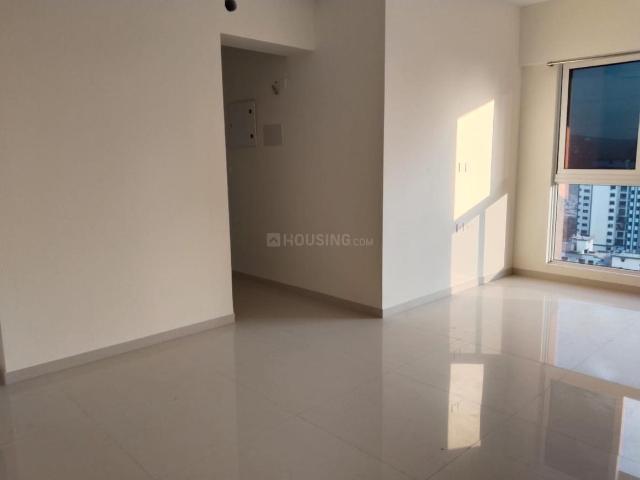 2 BHK Apartment in Kandivali East for resale Mumbai. The reference number is 20600381
