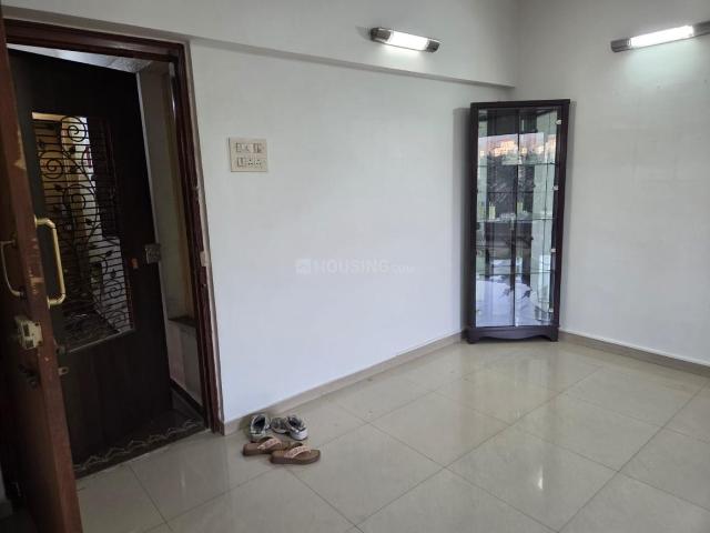 2 BHK Apartment in Kandivali East for resale Mumbai. The reference number is 20605873