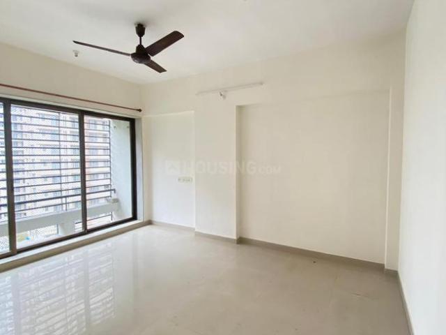 2 BHK Apartment in Kandivali East for resale Mumbai. The reference number is 20650454