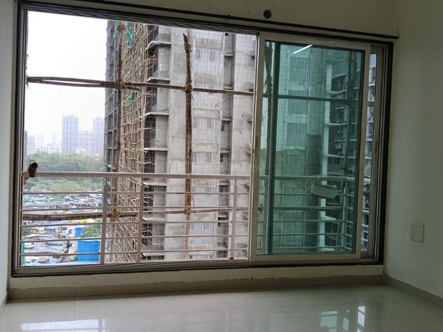 2 BHK Apartment in Kandivali East for resale Mumbai. The reference number is 20666727