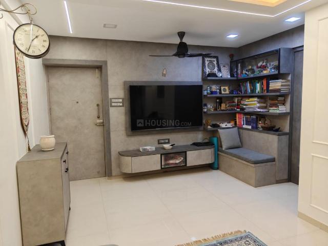 2 BHK Apartment in Kandivali East for resale Mumbai. The reference number is 20741485