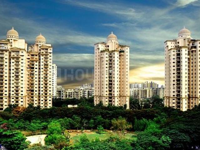2 BHK Apartment in Kandivali East for resale Mumbai. The reference number is 20851312