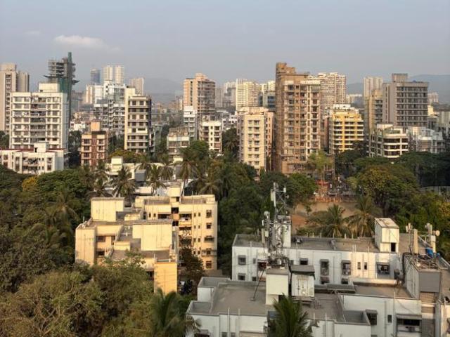 2 BHK Apartment in Kandivali East for resale Mumbai. The reference number is 20857317