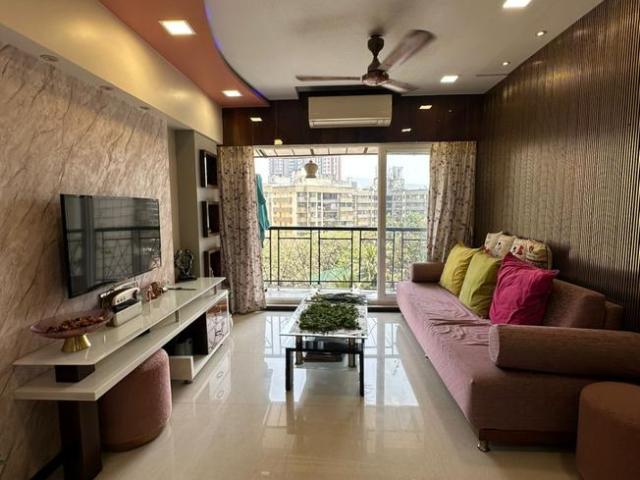 2 BHK Apartment in Kandivali East for resale Mumbai. The reference number is 20876045