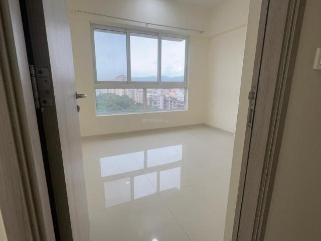 2 BHK Apartment in Kandivali East for resale Mumbai. The reference number is 20919183