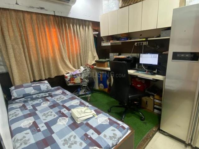 2 BHK Apartment in Kandivali East for resale Mumbai. The reference number is 20956795