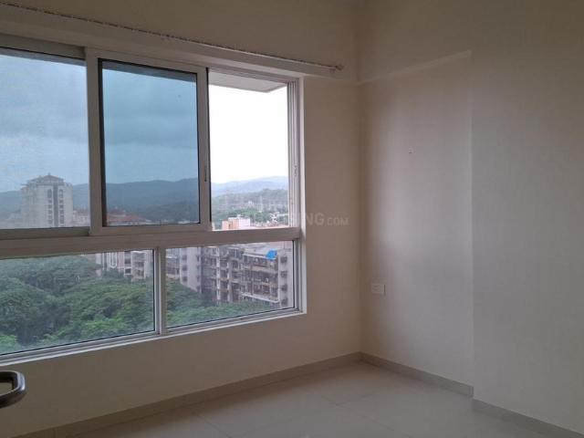 2 BHK Apartment in Kandivali East for resale Mumbai. The reference number is 20961875