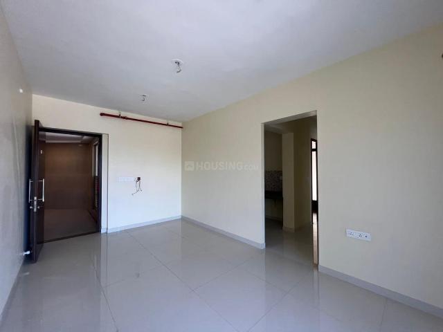 2 BHK Apartment in Kandivali East for resale Mumbai. The reference number is 20968020