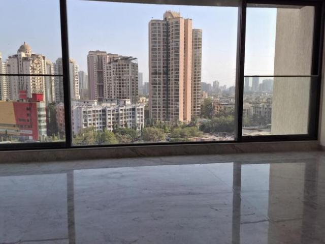 2 BHK Apartment in Kandivali East for resale Mumbai. The reference number is 20993987