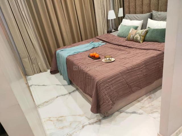 2 BHK Apartment in Kandivali East for resale Mumbai. The reference number is 20230738