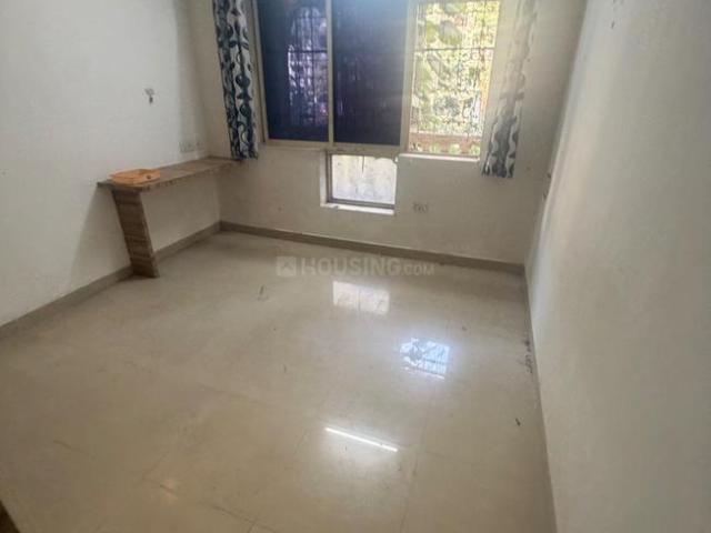 2 BHK Apartment in Kandivali East for resale Mumbai. The reference number is 20233914