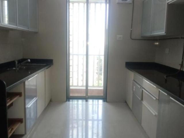 2 BHK Apartment in Kandivali East for resale Mumbai. The reference number is 20234309