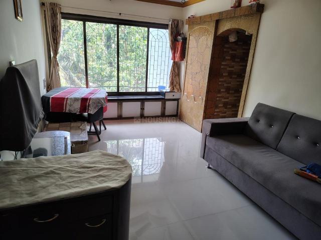 2 BHK Apartment in Kandivali East for resale Mumbai. The reference number is 20246670