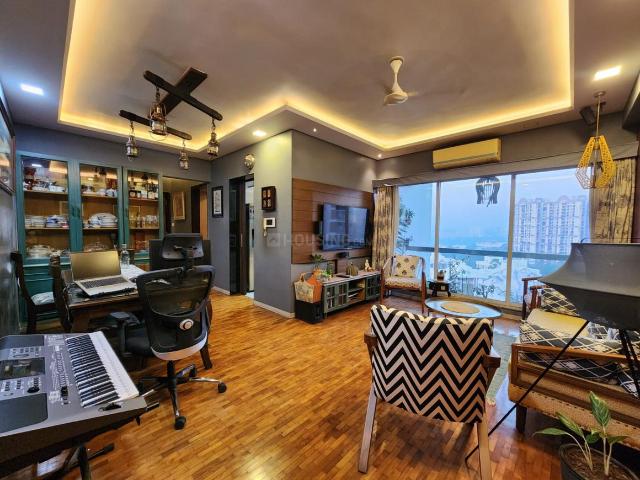 2 BHK Apartment in Kandivali East for resale Mumbai. The reference number is 20279076